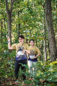 BIB: 1345
                            <button type="button" onclick="openModal(22649767)" class="btn btn-primary btn-sm float-right btn-popup" data-toggle="modal" data-target=".modal-high-quality">
                        <i class="fas fa-shopping-cart"></i> Add to Cart
                    </button>
                                            <button type="button" onclick="isThisMe(22649767, true)" class="btn btn-success btn-sm float-right btn-popup btn-isme hidden" data-toggle="tooltip" data-placement="bottom" title="นี่คือรูปของคุณใช่ไหม คลิกที่นี่เพื่อเอาเข้าอัลบั้ม">
                        <i class="fas fa-plus"></i> Add to album
                    </button>
                    <button type="button" onclick="isThisMe(22649767, false)" class="btn btn-warning btn-sm float-right btn-popup btn-isnotme hidden">
                        <i class="fas fa-ban"></i> Remove from album
                    </button>